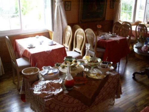 Beau Site Guimauve Et Vieilles Dentelles Bed & Breakfast Royères-Saint-Léonard Екстериор снимка