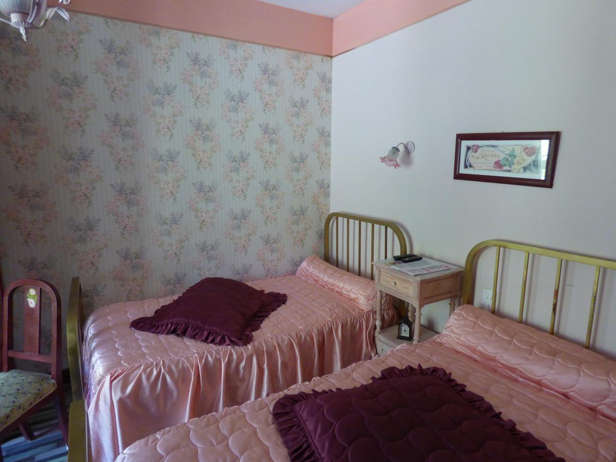 Beau Site Guimauve Et Vieilles Dentelles Bed & Breakfast Royères-Saint-Léonard Екстериор снимка
